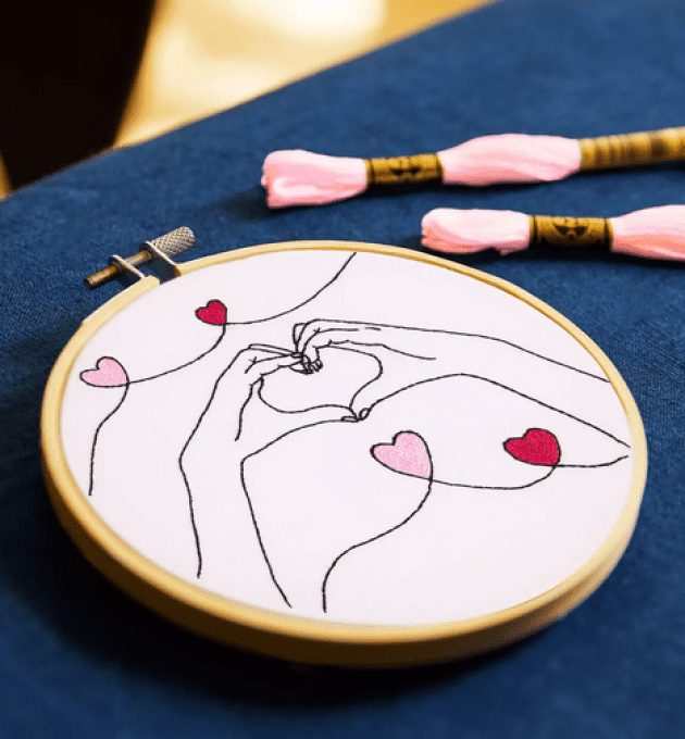 kit broderie mains de coeur TB209